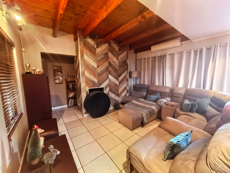 3 Bedroom Property for Sale in Waterval East North West